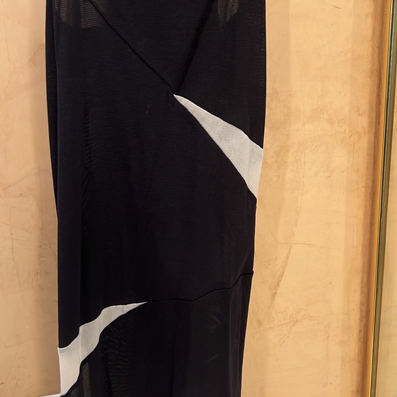 Black Mesh Razorback Blouse - Picture 2 of 4